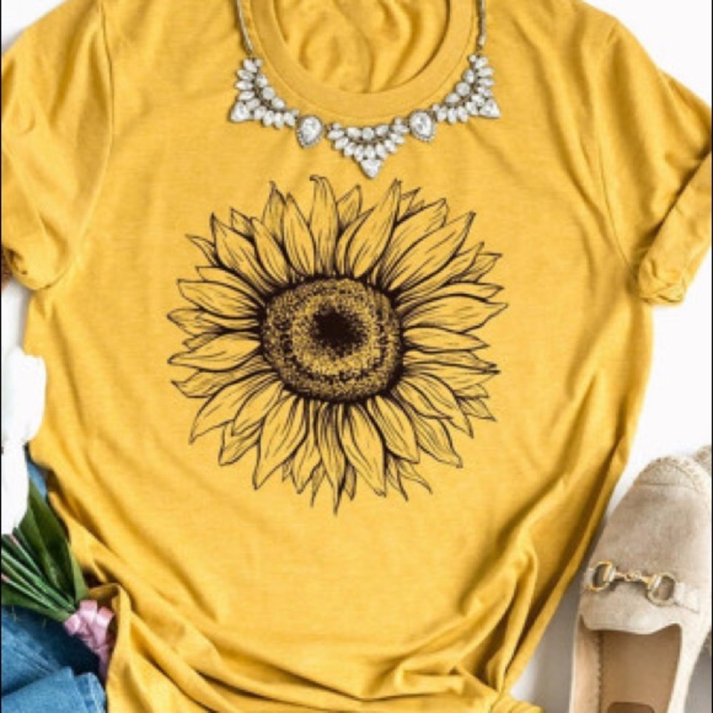 Sunflower Shirt🌻 - Picture 5 of 10